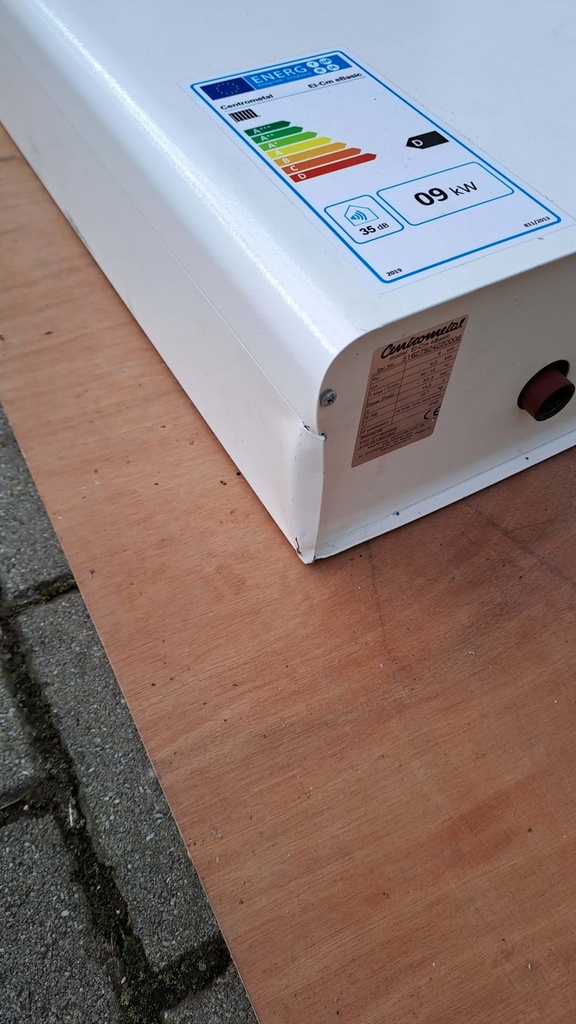 Értékcsökkent Centrometal El-Cm eBasic 9 kW elektromos kazán 2